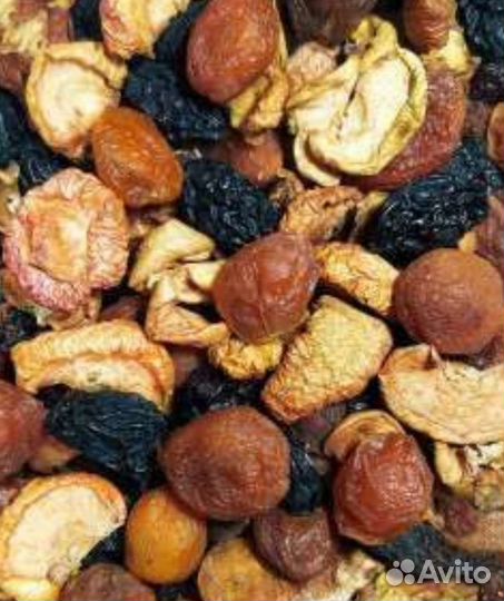 Сухофрукты курага, чернослив, компот, финик шип