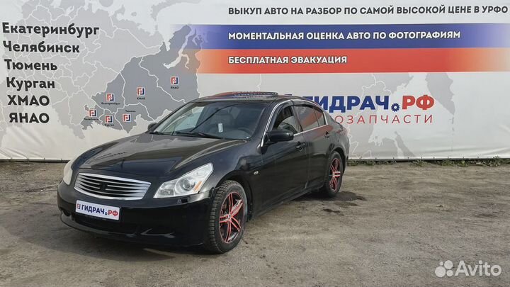 Приемная труба глушителя правая Infiniti G35 (V36)