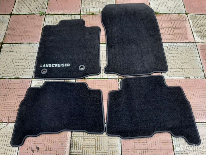 Велюровые коврики для Land Cruiser