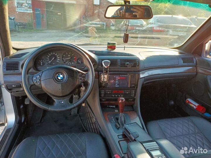 BMW 7 серия 4.4 AT, 1999, 300 000 км