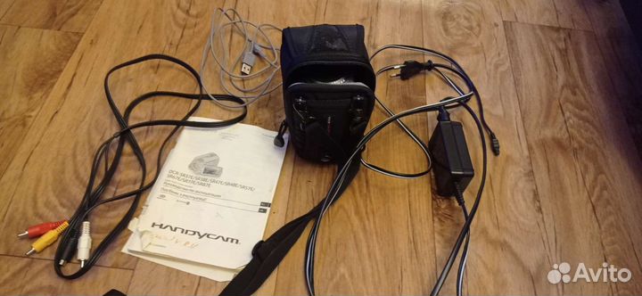 Видеокамера Sony SR47