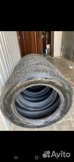 Pirelli Ice Zero FR 215/65 R17