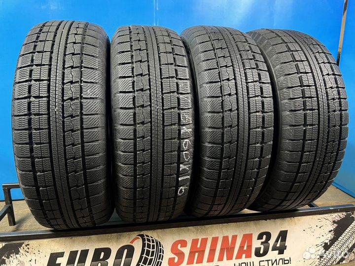 Toyo Winter Tranpath MK4a 215/60 R16 95R