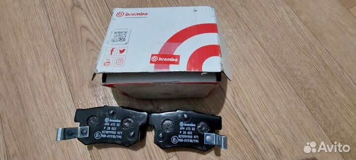 Колодки тормозные Brembo P28022