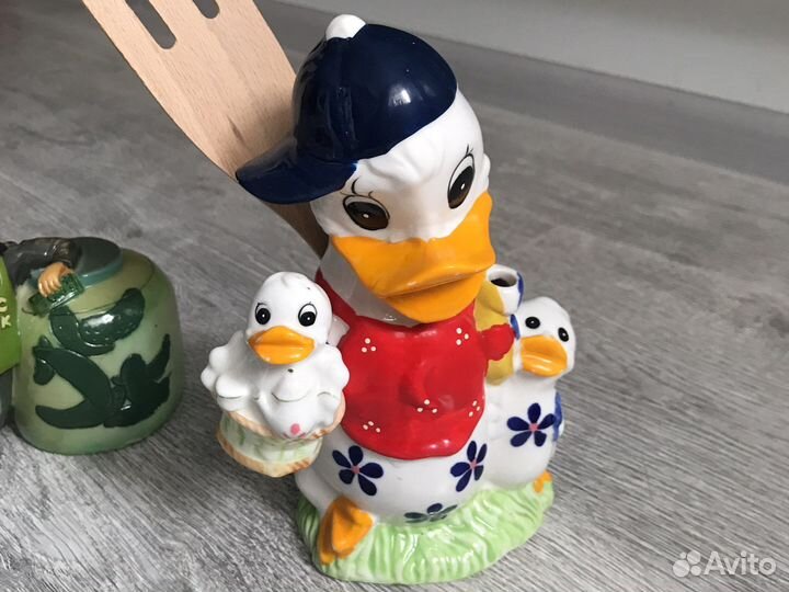 Копилки,статуэтки,гжель