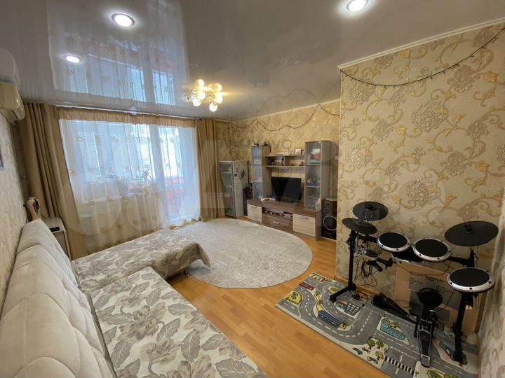 3-к. квартира, 69,5 м², 2/5 эт.