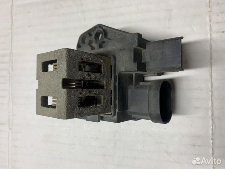 Блок управления вентилятором Citroen Peugeot