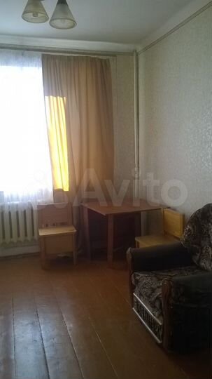 Комната 19 м² в 4-к., 4/4 эт.
