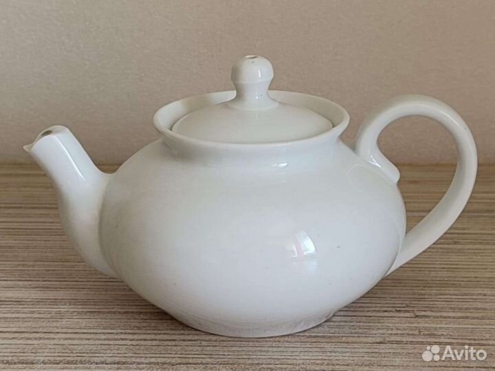 Чайник старинный. М. С. Кузнецов