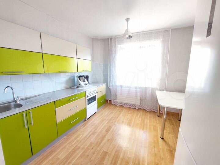 4-к. квартира, 100 м², 6/9 эт.