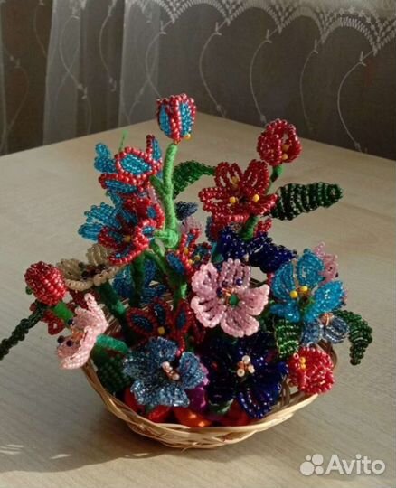 Букет из бисера
