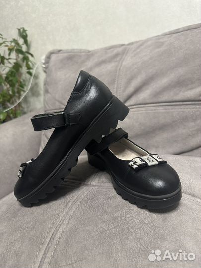 Туфли для девочки 33