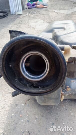 Бензобак на Passat b3