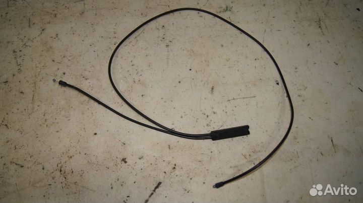 Трос капота BMW 520i F11
