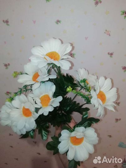 Букет цветы на кладбище