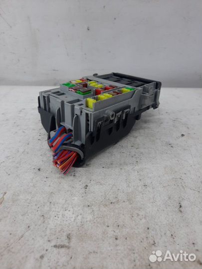 Блок предохранителей Opel Astra хэтчбэк 5 дв. 1.7