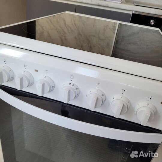 Электрическая плита Indesit