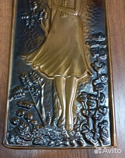 СССР чеканка Рябинушка девушка