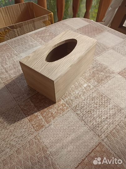Салфетница из дерева