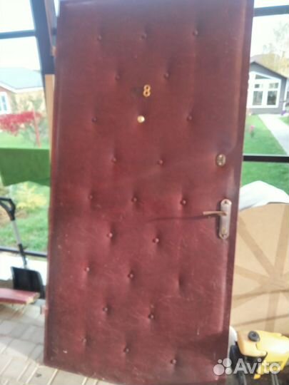 Дверь входная металлическая бу