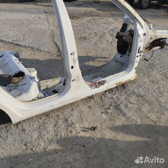 Правый порог Skoda Fabia 2