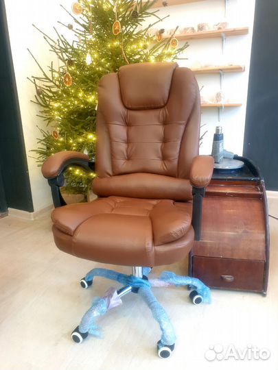 Офисное компьютерное кресло