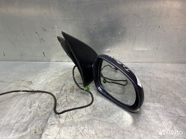 Зеркало правое электрическое Volkswagen Golf V 200