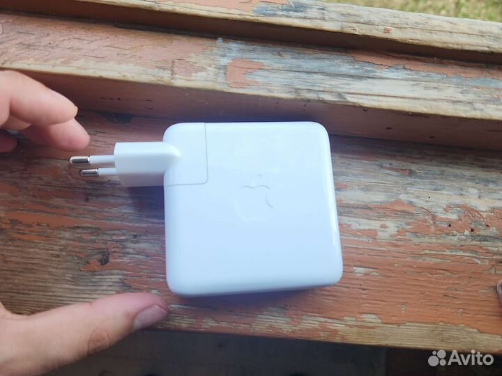 Блок питания MacBook 61w