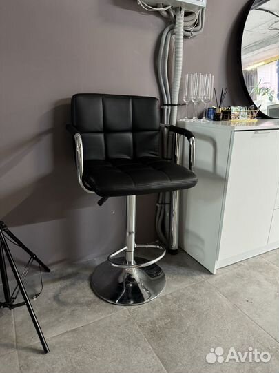 Барный стул
