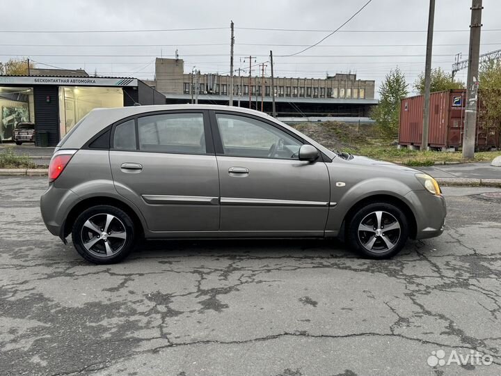 Kia Rio 1.4 AT, 2010, 165 200 км