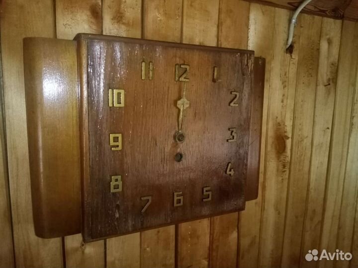 Настенные часы СССР