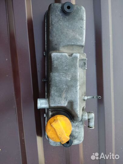 Клапанная крышка ваз