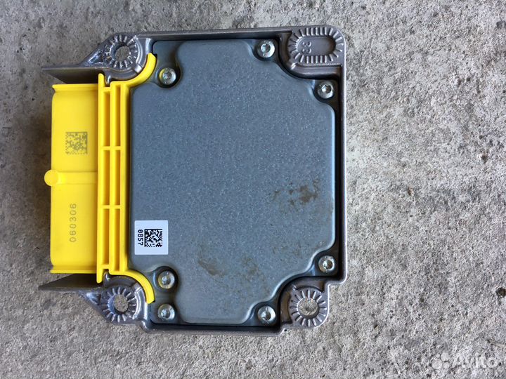Блок управление AIR BAG Audi A3 8P (3576)