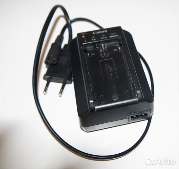 Зарядное устройство Canon CA-920