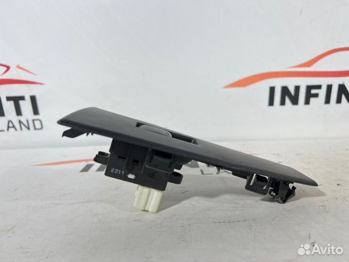 Кнопка стеклоподъемника Infiniti Fx35 Fx45 S50