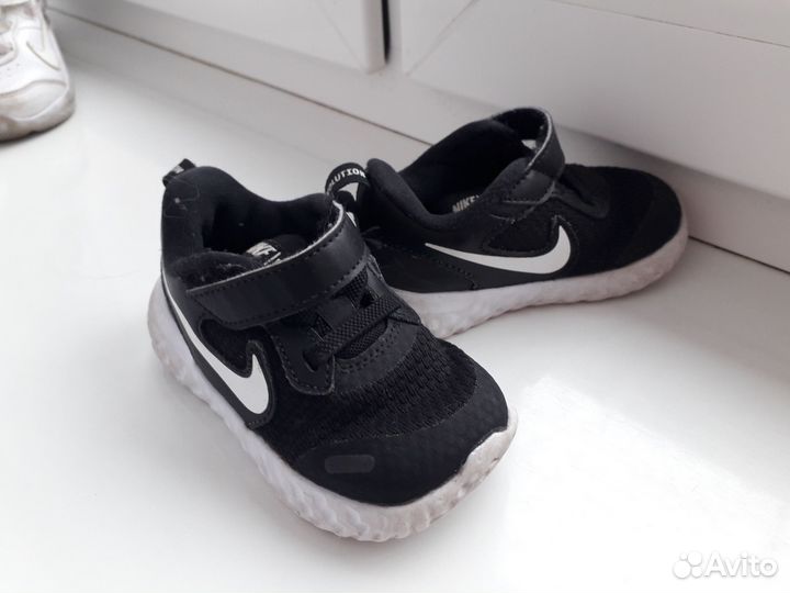 Кроссовки nike детские