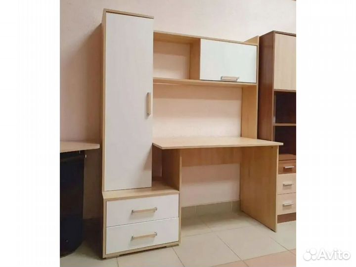 Компьютерный стол новый