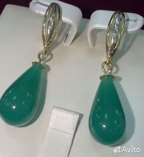 Золотые серьги с бриллиантами