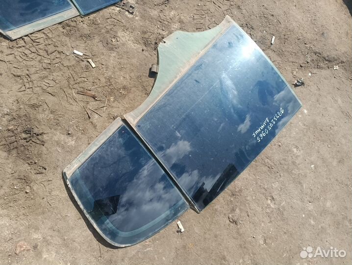 Стекло задней левой двери Renault Megane 2