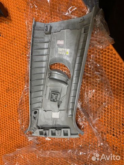 Обшивка салона Volkswagen Polo V 1.6 cfna 2011