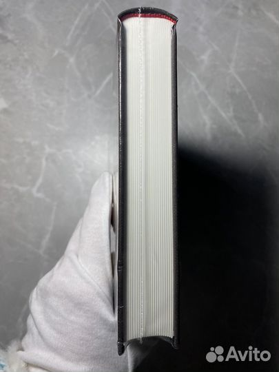 Новая книга (в пленке)