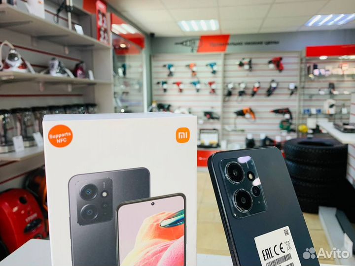 Xiaomi 12, 8/256 ГБ