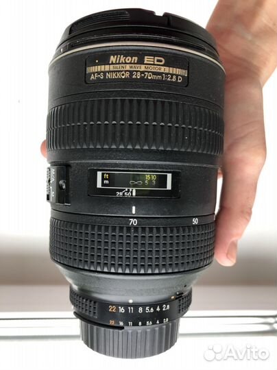 Объектив Nikkor 28-70/2.8