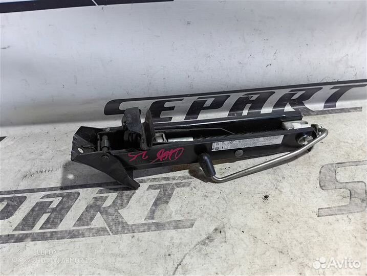 Домкрат Volkswagen Tiguan 5N 2.0 cawa 2010