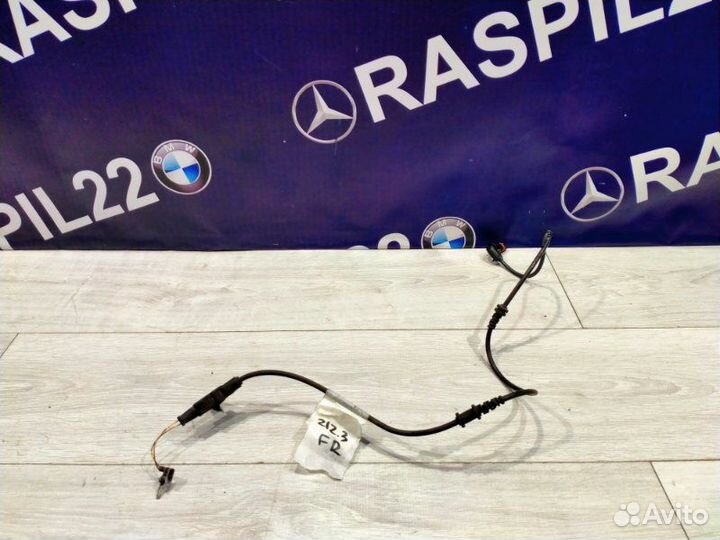 Датчик износа колодок передний правый