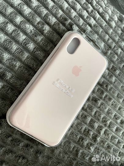 Оригинальный чехол на iPhone