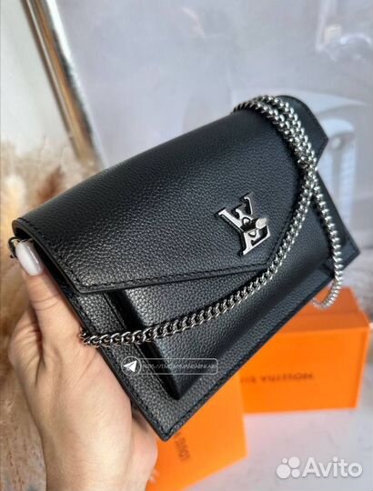 Сумка Louis Vuitton Mylockme Chain