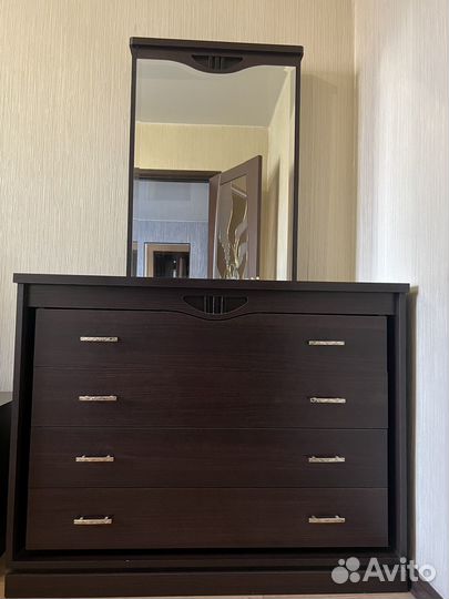 Спальный гарнитур бу