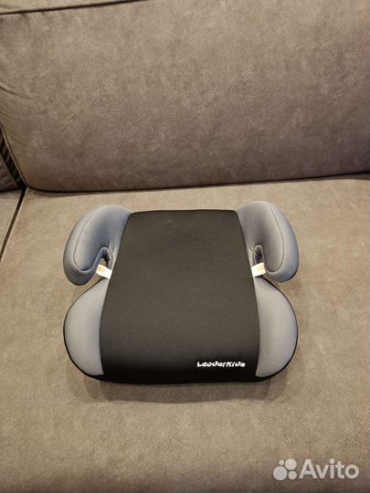 Детская сидушка в машину