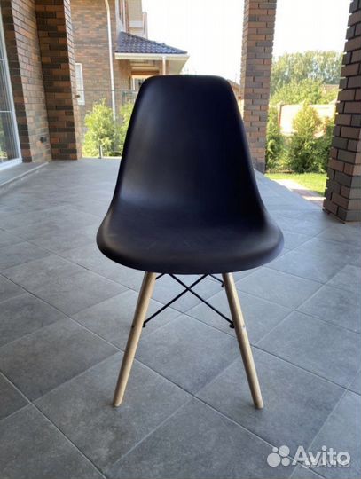 Стулья eames